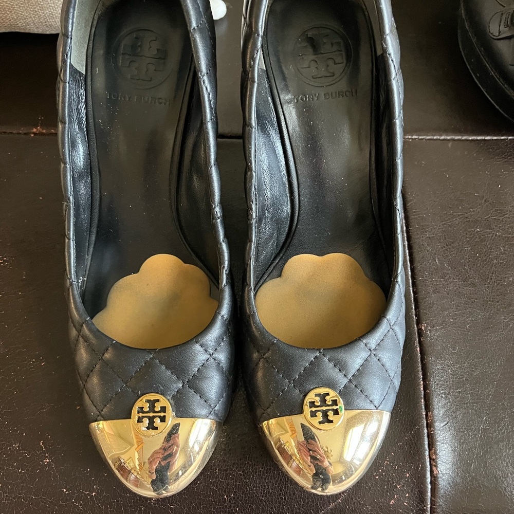 Tory Burch wedge heals with gold toe